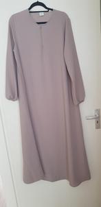 Lichtpaarse abaya( A-lijn )zo goed als nieuw 20€, Kleding | Dames, Gelegenheidskleding, Maat 42/44 (L), Zo goed als nieuw, Ophalen