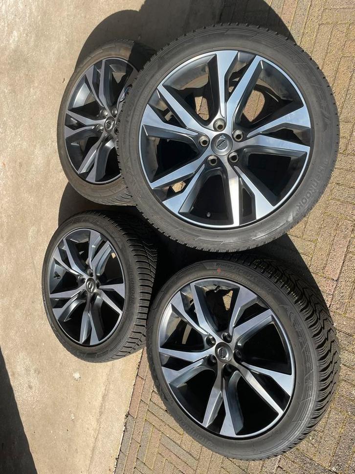 Volvo v60 winterbanden-hamkook 234/45R18, Auto-onderdelen, Accu's en Toebehoren, Volvo, Ophalen