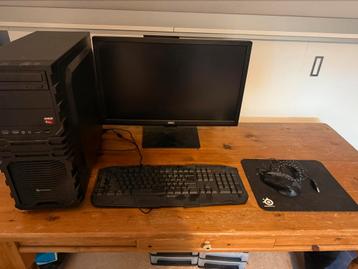 Sharkoon Desktop + monitor beschikbaar voor biedingen