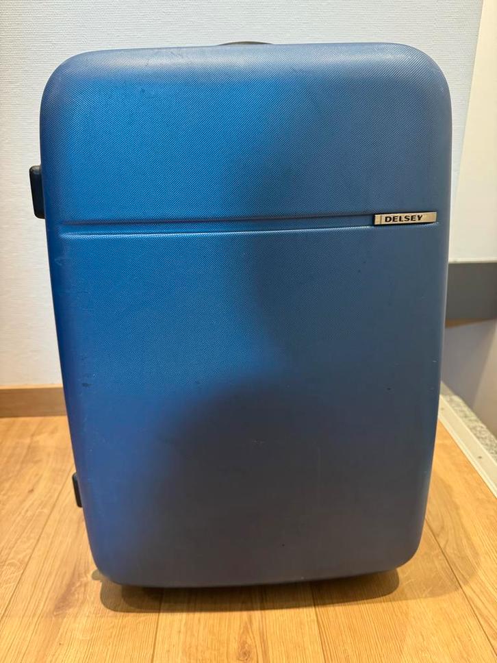 Delsey Medium Hardshell Koffer - Blauw, Sieraden, Tassen en Uiterlijk, Koffers, Gebruikt, Hard kunststof, 50 tot 60 cm, 45 tot 55 cm
