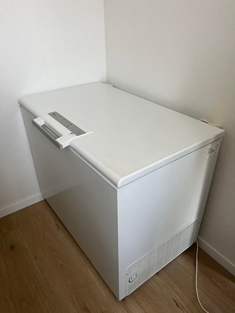 Diepvrieskist AEG, Witgoed en Apparatuur, Vriezers en Diepvrieskisten, Ophalen, Zo goed als nieuw, 90 cm of meer, 85 tot 120 cm