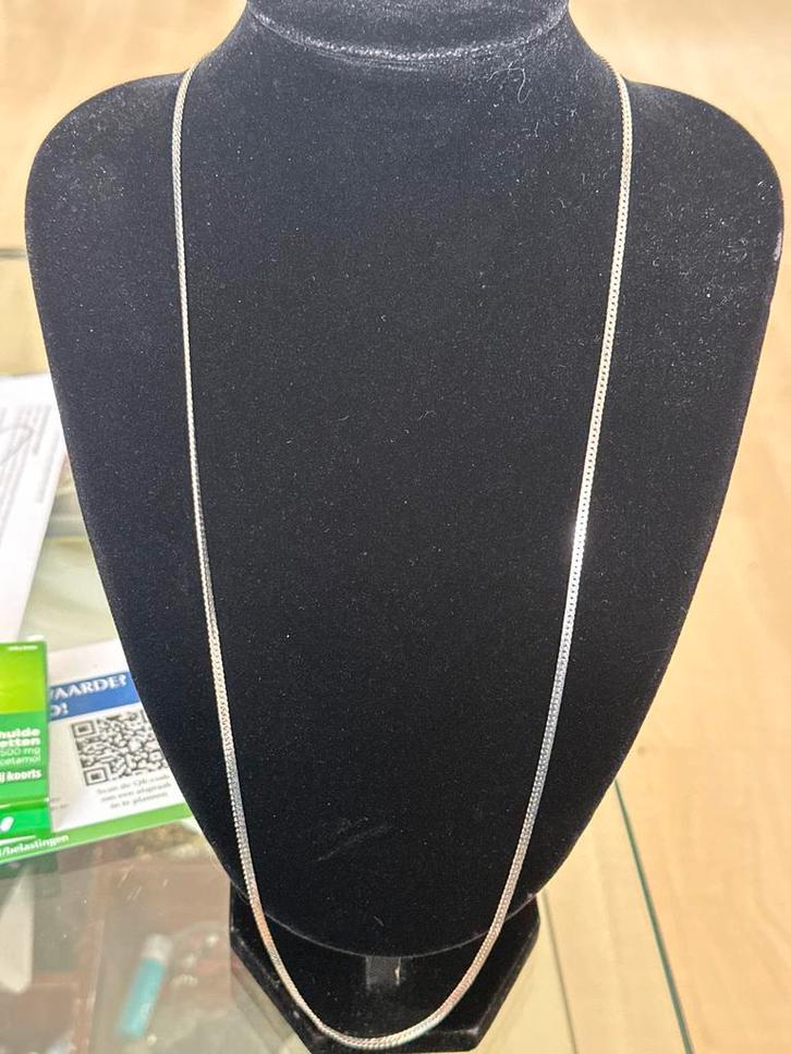 Monet Zilverkleurige Ketting - 76cm, Sieraden, Tassen en Uiterlijk, Kettingen, Gebruikt, Overige materialen, Zilver, Ophalen of Verzenden