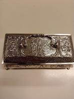 Antieke Zilveren lepeldoos met Gedetailleerde Graveringen, Antiek en Kunst, Ophalen of Verzenden, Zilver