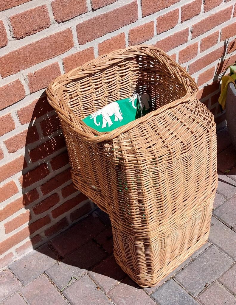 Vintage: nostalgisch rieten fiets
kinderzitje/-mand, Ophalen, Gebruikt, Fietsmand