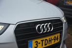 Audi A4 Avant 1.8 TFSI Business Edition | Navigatie | Xenon, Auto's, Audi, Stof, Gebruikt, 4 cilinders, 1505 kg