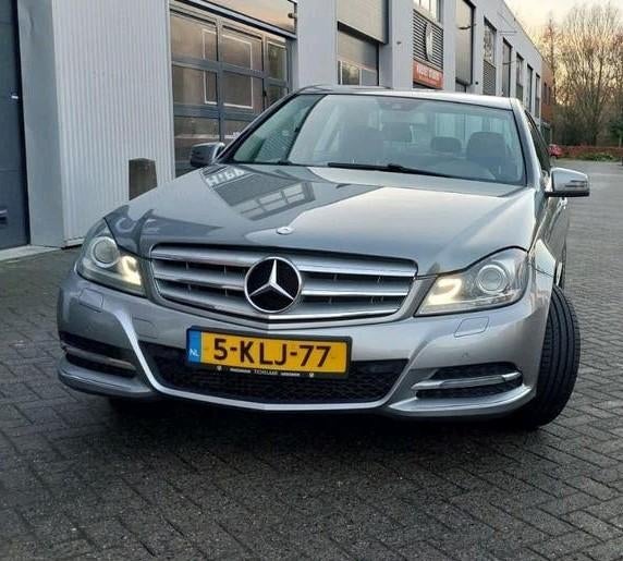 Mercedes C-Klasse C180 Avantgarde Sedan AUT APK 31-5-2027!, Auto's, Mercedes-Benz, Achterwielaandrijving, 1800 kg, Leder en Stof