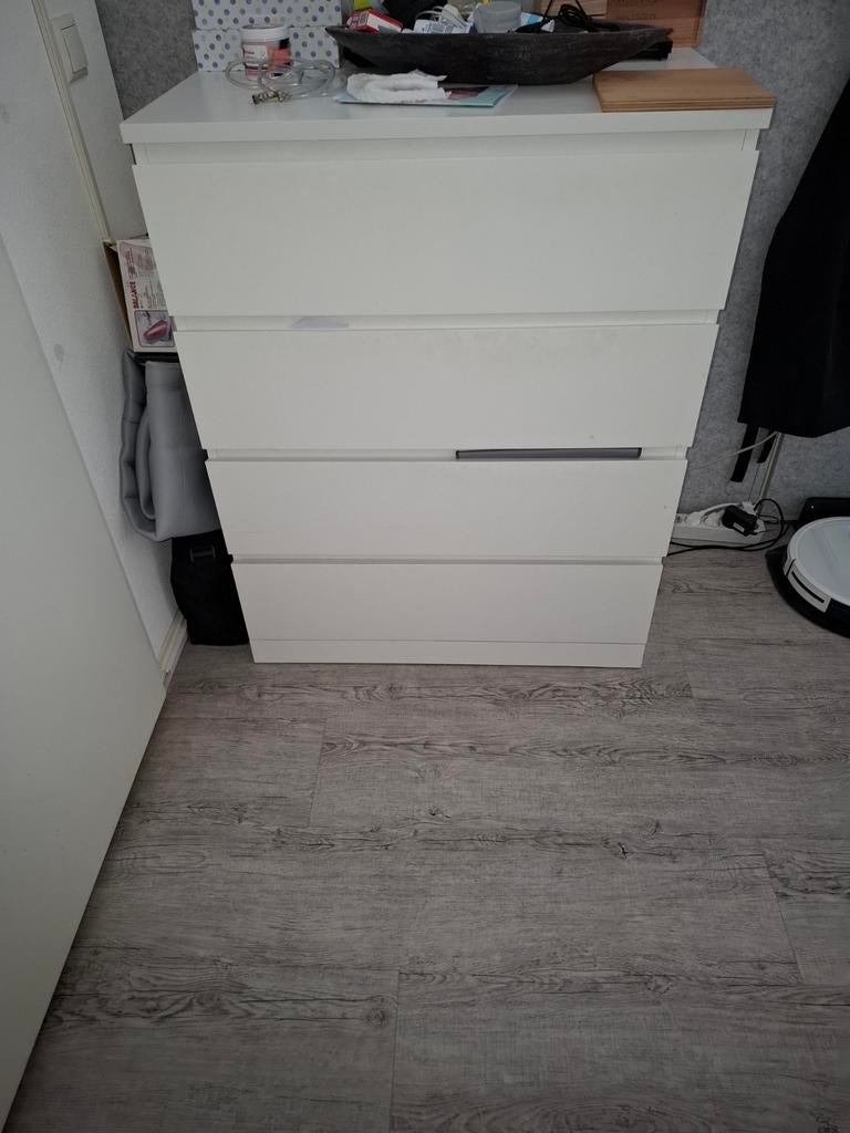 Ikea laden kastje, Ophalen, Zo goed als nieuw