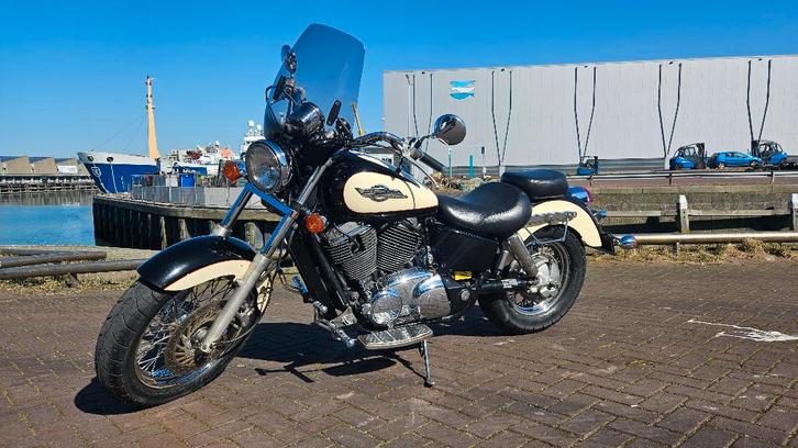 Honda Shadow VT1100 1997, Motoren, Motoren | Honda, Particulier, Chopper, meer dan 35 kW, 2 cilinders, Motorrijbewijs A, Cardan-aandrijving