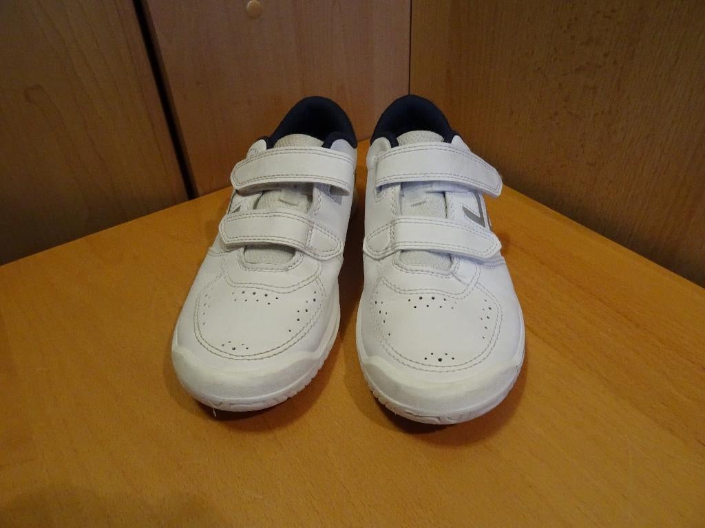 Artengo sneakers, Ophalen of Verzenden, Zo goed als nieuw, Artengo, Jongen of Meisje