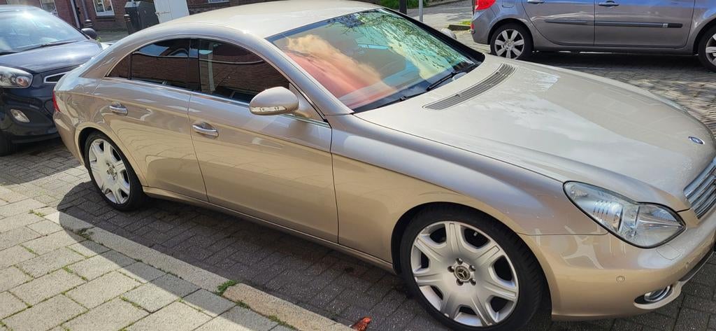 Mercedes-Benz CLS 3.5 AUT 2006 met onderhoudsboekjes, Automaat, Achterwielaandrijving, Zwart, Overige kleuren