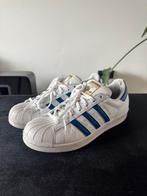 adidas Originals Superstar – Wit/Blauw – Maat 42, Wit, Ophalen of Verzenden, Sneakers of Gympen, Gedragen