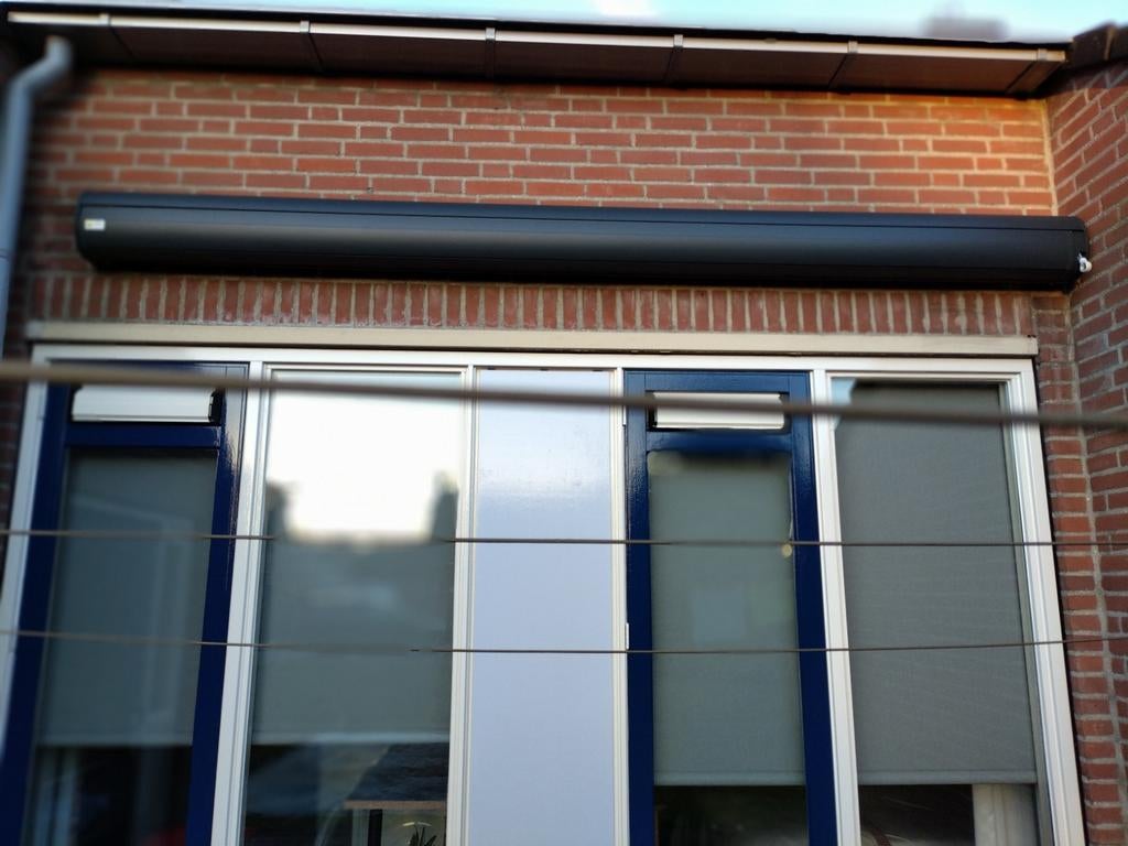 Luifel 3.15m breed, 2.15m uitval met draaistang, Ophalen, Gebruikt, Knikarmscherm