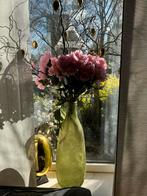 Twee grote glazen vazen flessen groen en bruin, Ophalen, Overige kleuren, Minder dan 50 cm, Glas