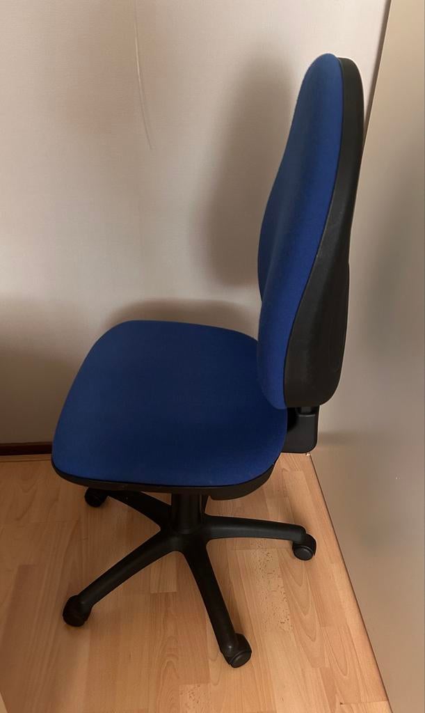 Blauwe burostoel - Gratis af te halen, Ophalen, Gebruikt, Blauw, Bureaustoel