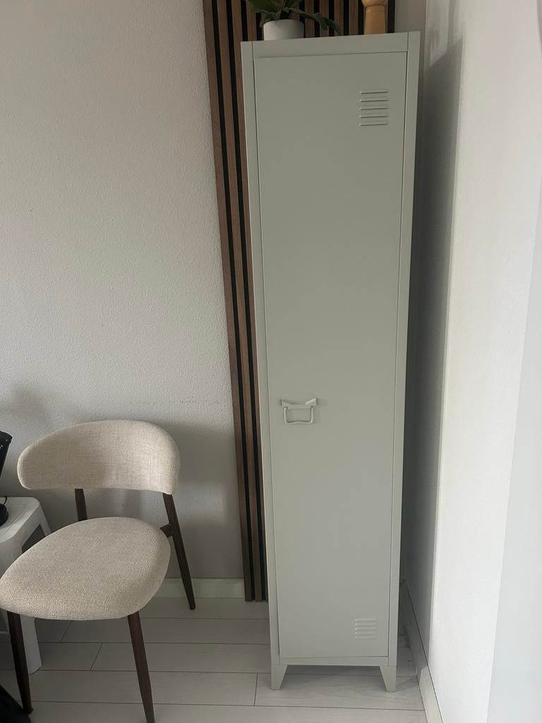 Lockerkast kledingkast grijs lichtgrijs locker leipzig, Ophalen, Zo goed als nieuw