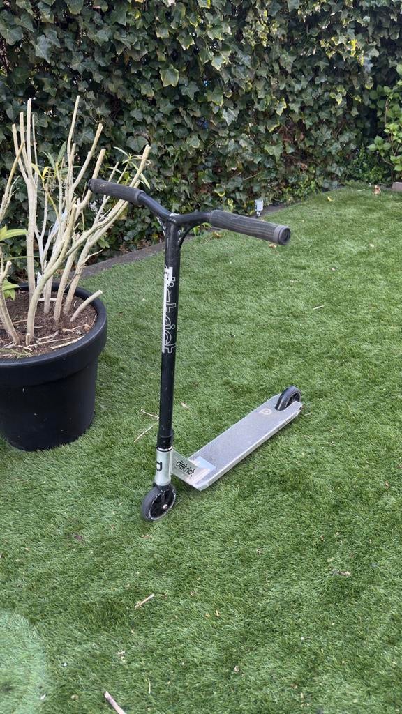 Nette District stuntstep (mag snel weg tegen aannamelijk bod, Fietsen en Brommers, Steps, Ophalen, Gebruikt, Gewone step