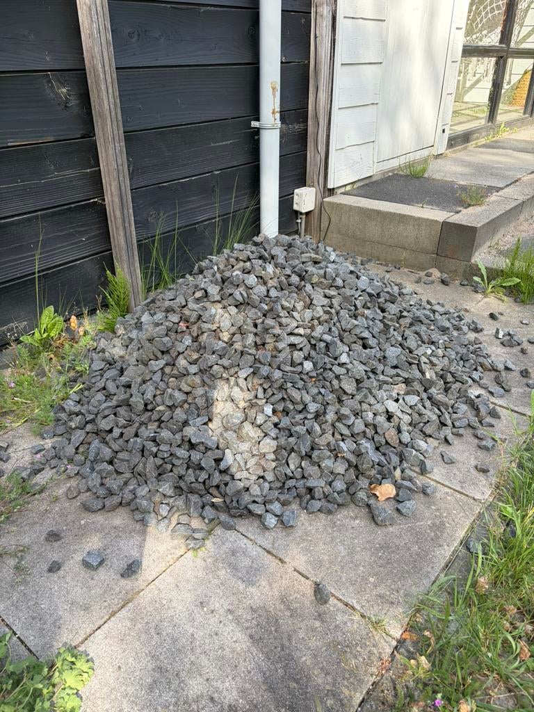 Gratis split basalt antraciet +/- 6 m2, Tuin en Terras, Ophalen, Antraciet, Zo goed als nieuw, Split