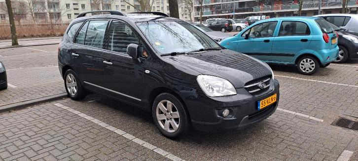 Kia Carens 2.0 Cvvt 5-ZIT 2010 Zwart, Auto's, Kia, Particulier, Carens, ABS, Airbags, Airconditioning, Alarm, Centrale vergrendeling