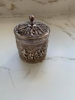 Antiek verzilverd Doosje met Reliëfdecoratie, Antiek en Kunst, Ophalen of Verzenden, Zilver