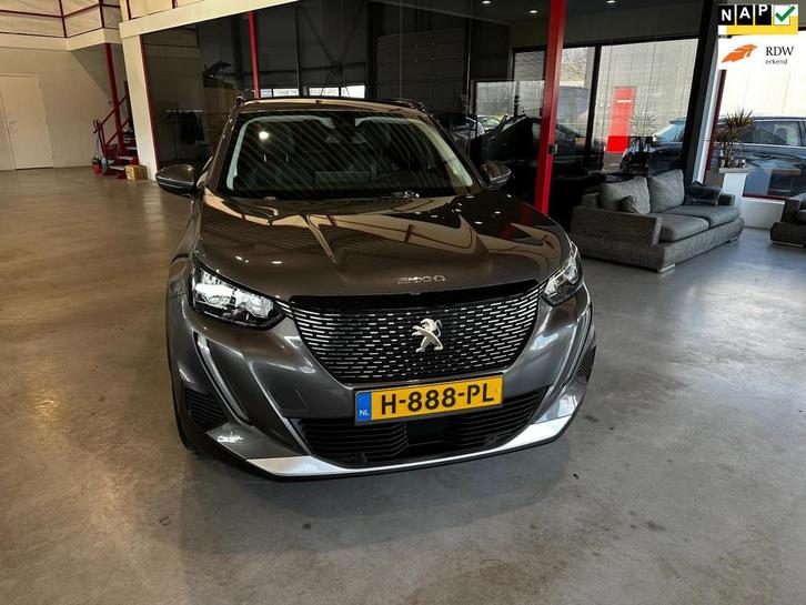 Peugeot 2008 1.2 PureTech Allure / Automaat / Navi / Trekhaa, Auto's, Peugeot, Bedrijf, Te koop, ABS, Achteruitrijcamera, Adaptive Cruise Control