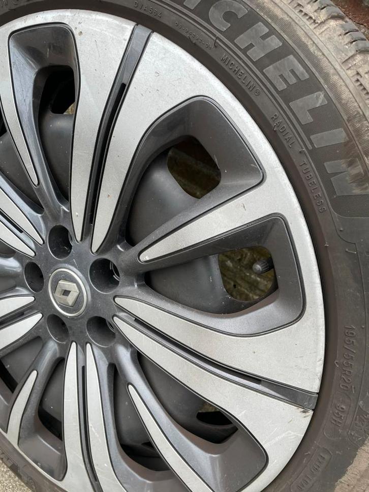 Winterbanden renault grand scenic, Auto-onderdelen, Banden en Velgen, Banden en Velgen, Winterbanden, 205 mm, Personenwagen, Gebruikt