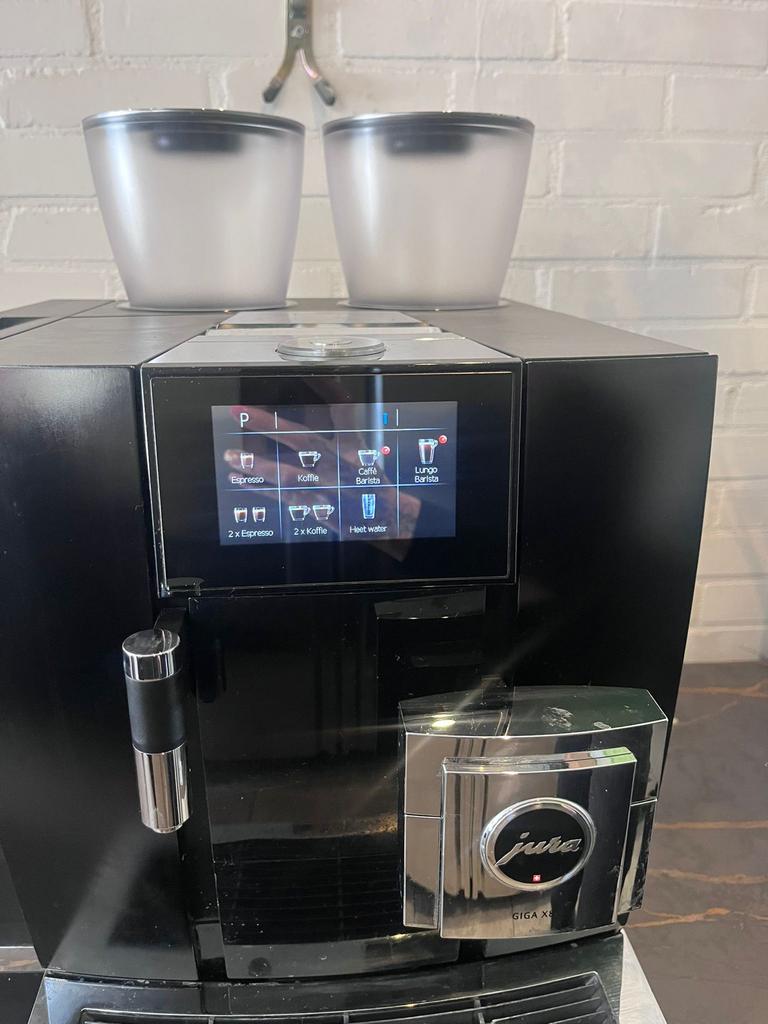Jura GIGA X8 Professionele Koffiemachine - Jong Gebruikt, 10 kopjes of meer, Koffiemachine, Zo goed als nieuw, Koffiebonen