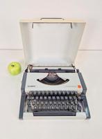 Vintage olympia traveller de luxe typemachine koffer ‘70, Diversen, Typemachines, N, Ophalen of Verzenden, N, N