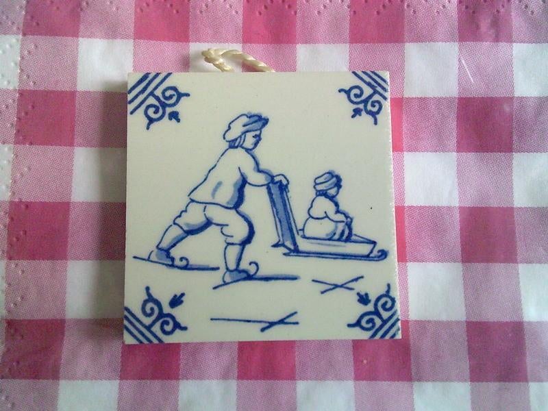 Mini delft blauwe handmade tegeltje ijspret, Antiek en Kunst, Ophalen of Verzenden