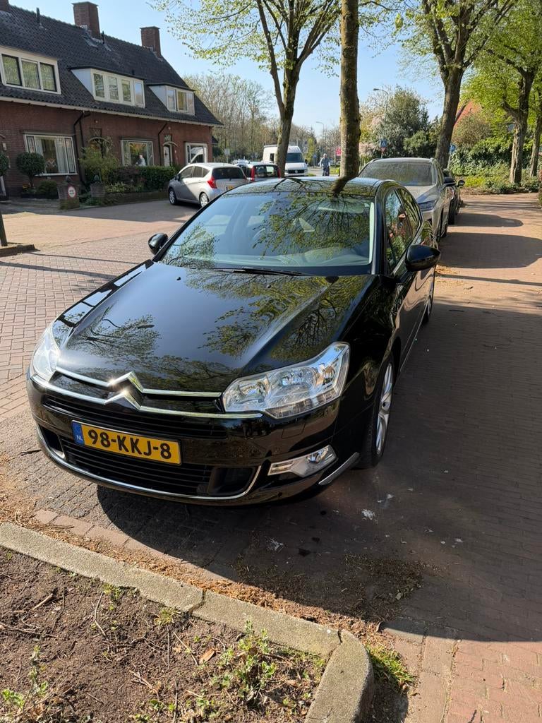 Citroën C5 2.0 16V AUT 2010 Zwart, Auto's, Beige, 4 cilinders, Zwart, 1558 kg