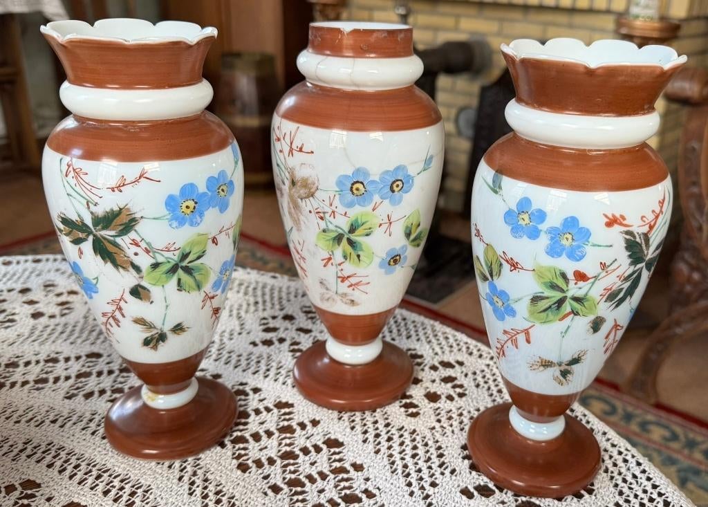 Schitterend en authentiek 3-delig kaststel opaline glas, Ophalen of Verzenden