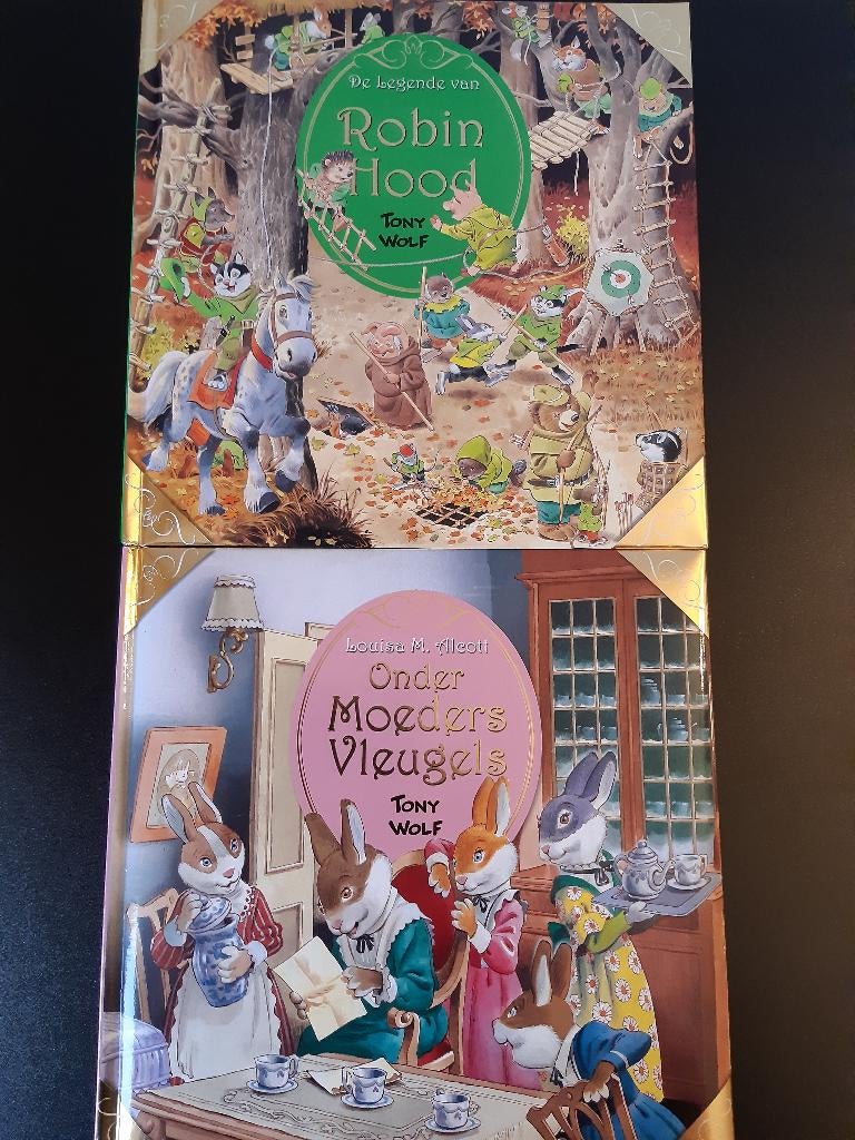 Boeken Robin Hood en Onder moeders vleugels - Tony Wolf 2006, Boeken, Jongen of Meisje, Nieuw, Ophalen of Verzenden, Voorleesboek