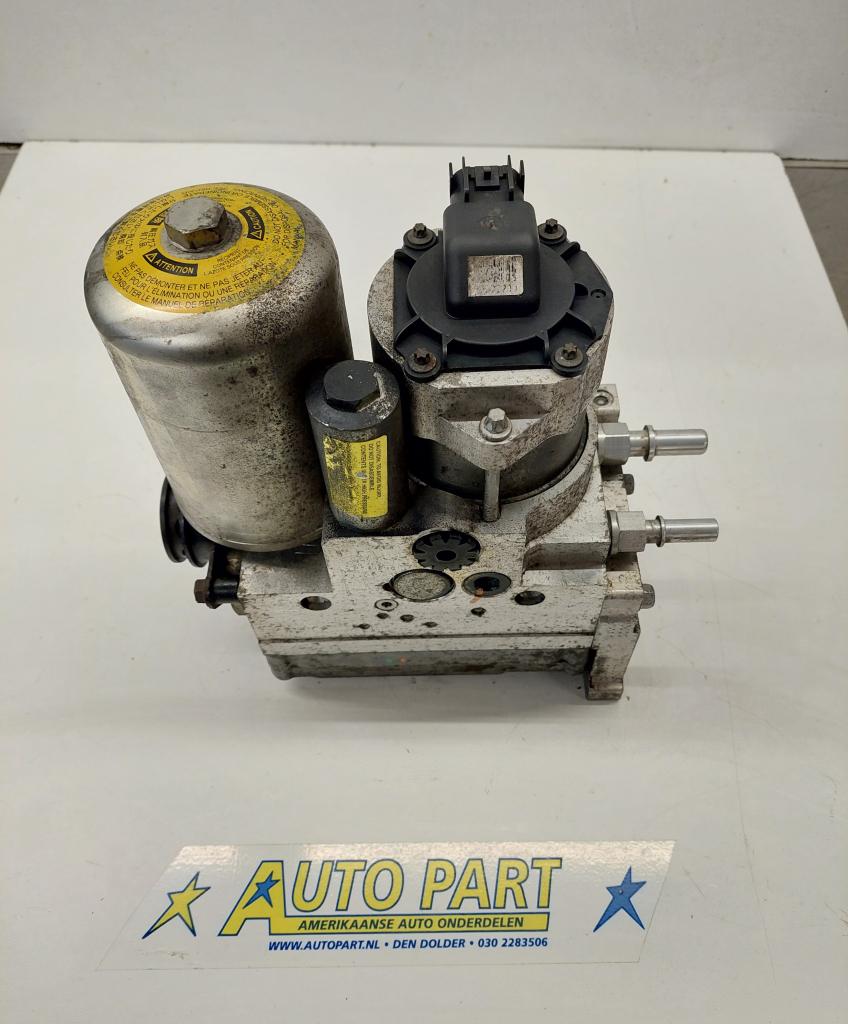 Chevrolet Tahoe Hybrid abs unit 2008, Gebruikt, Info@gm.com, Chevrolet, Ophalen of Verzenden