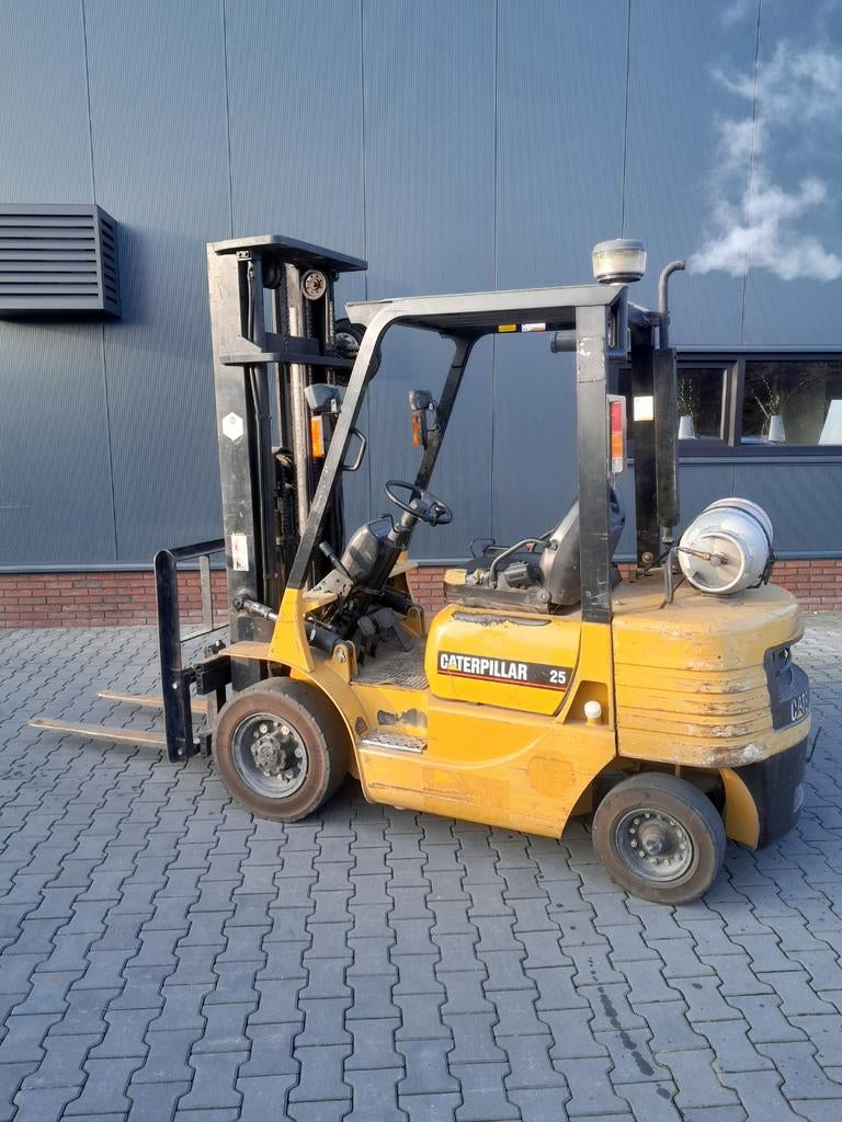 Caterpillar heftruck 25, 1000 tot 2000 kg, Ophalen, LPG, Heftruck