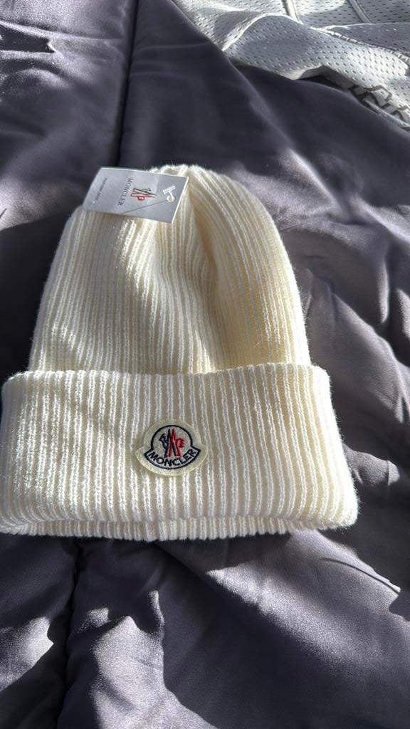 Moncler muts, Verzenden, Zo goed als nieuw, Overige maten, Muts