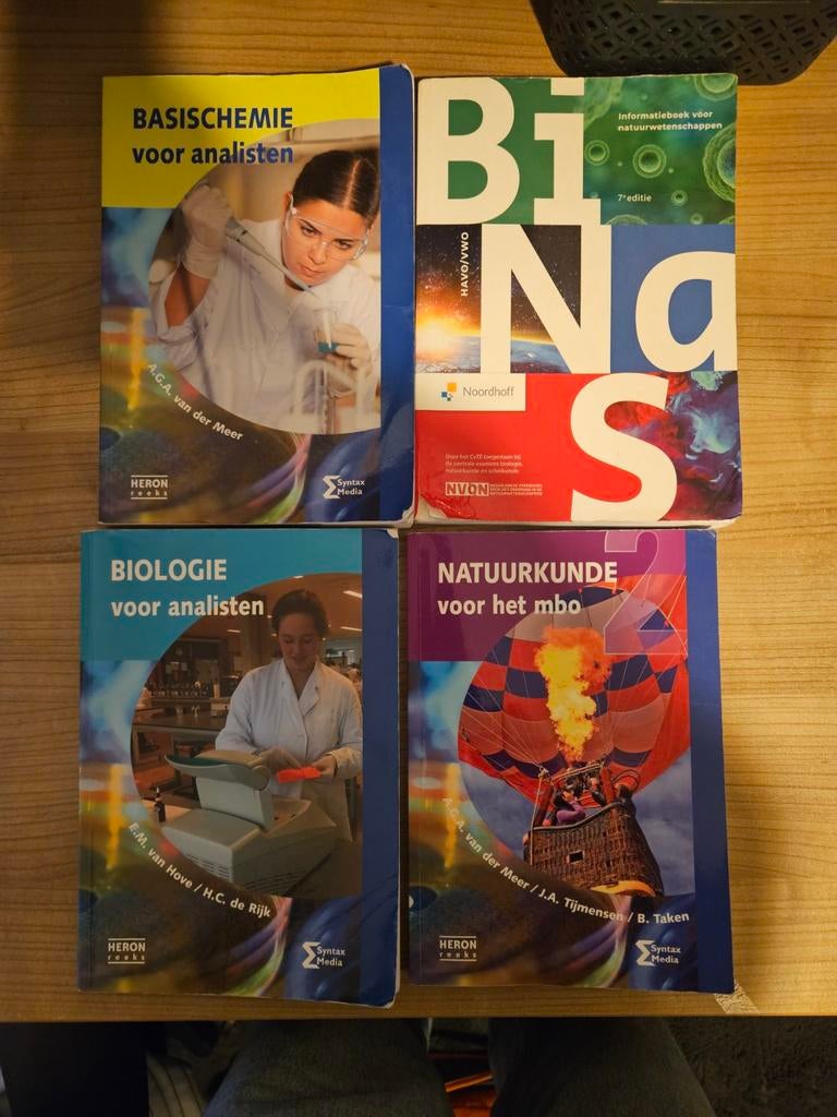 Laboratorium opleiding School boeken & BINAS, Boeken, Schoolboeken, Nieuw, Biologie, Overige niveaus, Ophalen of Verzenden
