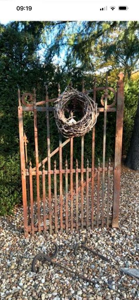 2 Oude zware ijzeren tuinpoorten (stel), Tuin en Terras, Tuinpoorten, Ophalen, Zo goed als nieuw, IJzer, 200 cm of meer