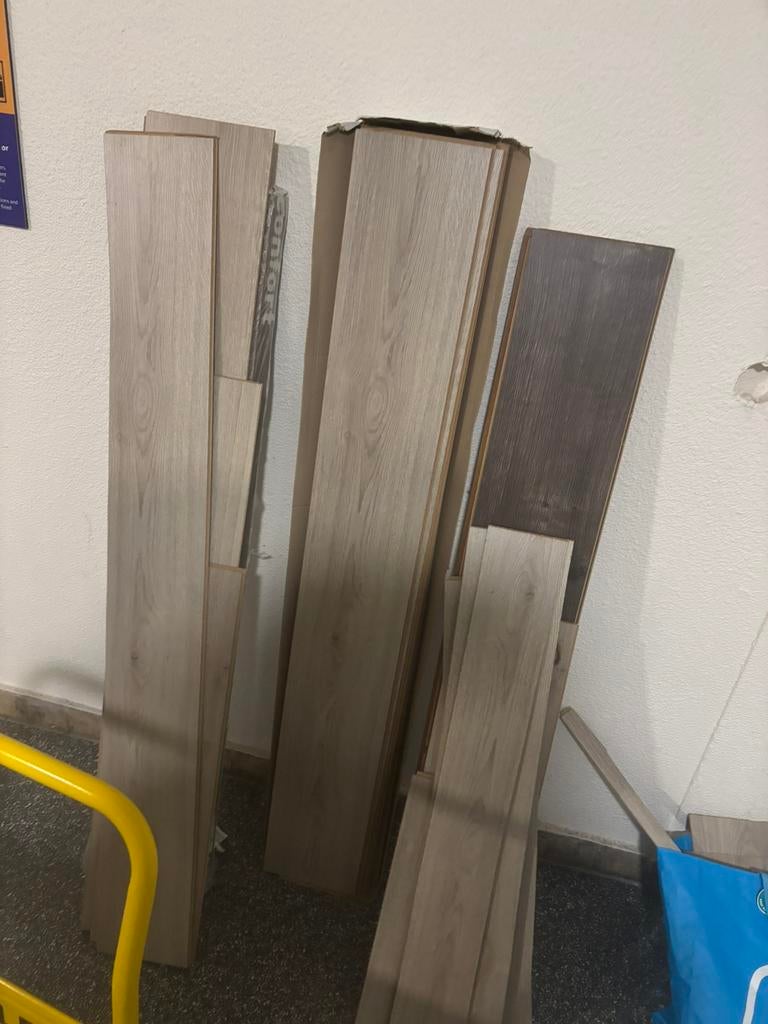 Gratis laminaat, Ophalen, Zo goed als nieuw, Minder dan 10 m², Laminaat