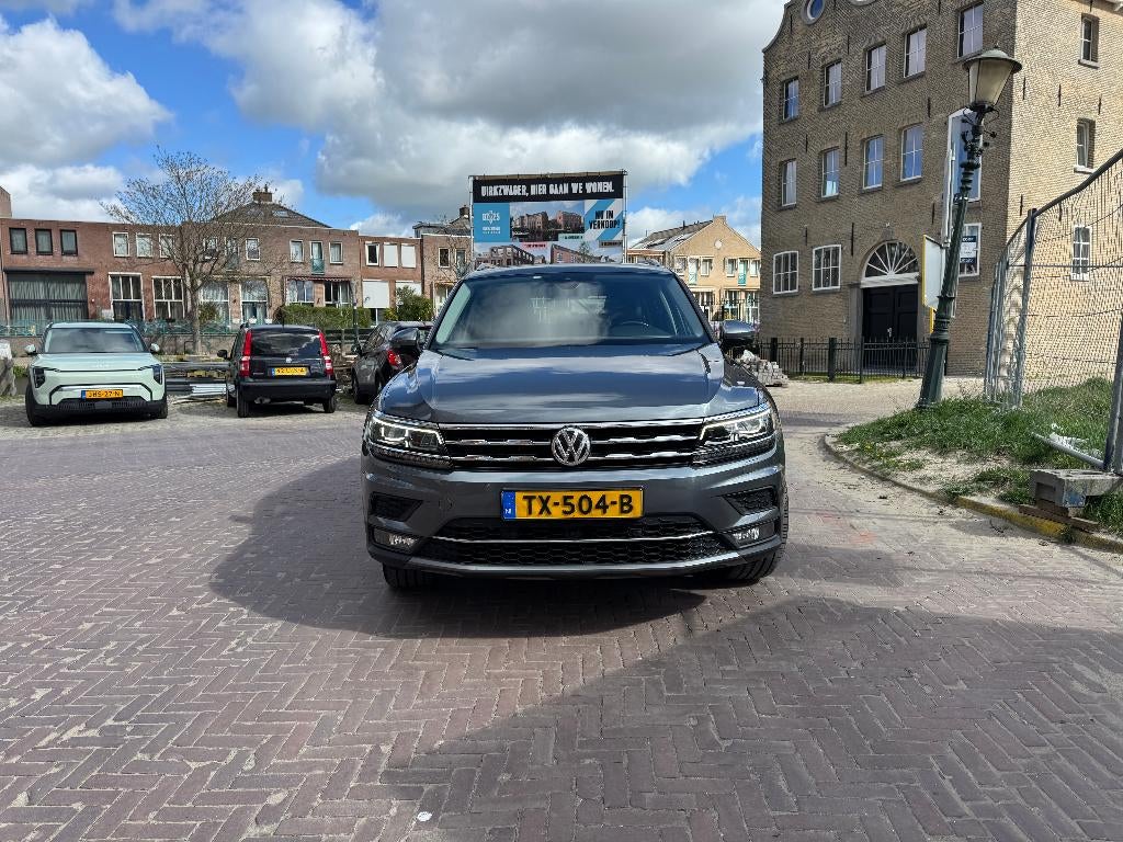 Volkswagen Tiguan 1.4 TSI Highline. Ideale vakantie auto, Auto's, Volkswagen, 15 km/l, 1800 kg, Zwart, 4 cilinders
