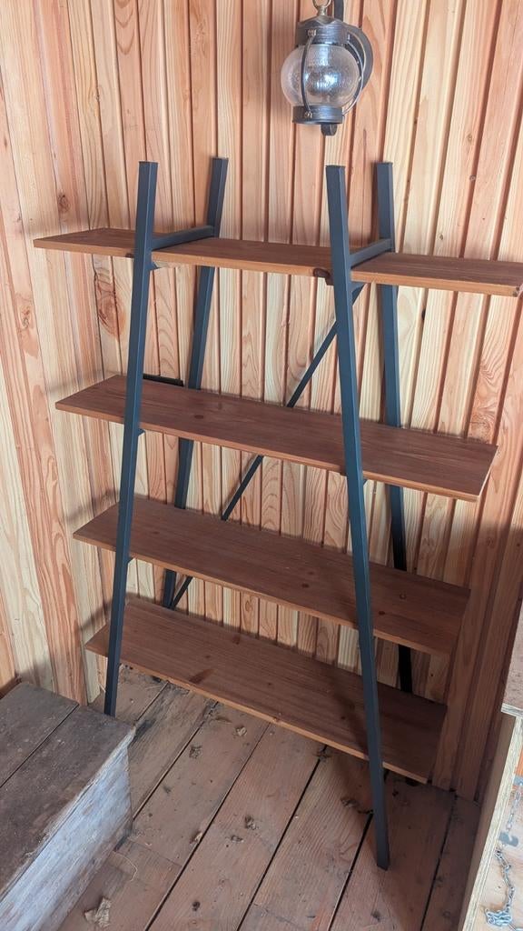 Industriële Boekenkast met Houten Planken en Metalen Frame, Huis en Inrichting, Kasten | Boekenkasten, Overige houtsoorten, Met plank(en)