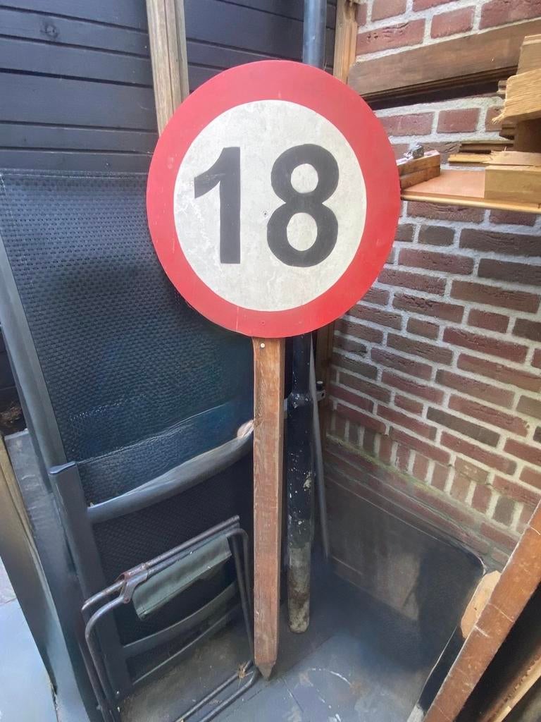 Verjaardag bord, Ophalen, Verjaardag