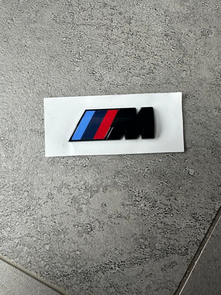 BMW M Performance Logo Embleem - Zwart/ glans 5.5x2, Auto diversen, Autostickers, Ophalen of Verzenden
