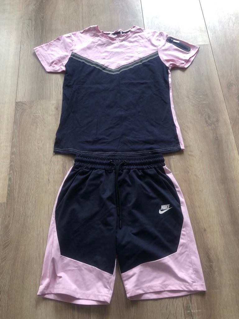 Mooi Nike pak maat 158 - ideaal voor de zomer!, Kinderen en Baby's, Kinderkleding | Maat 158, Ophalen of Verzenden, Gebruikt, Jongen of Meisje