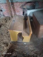 Oude schoolbank met bankje, Ophalen