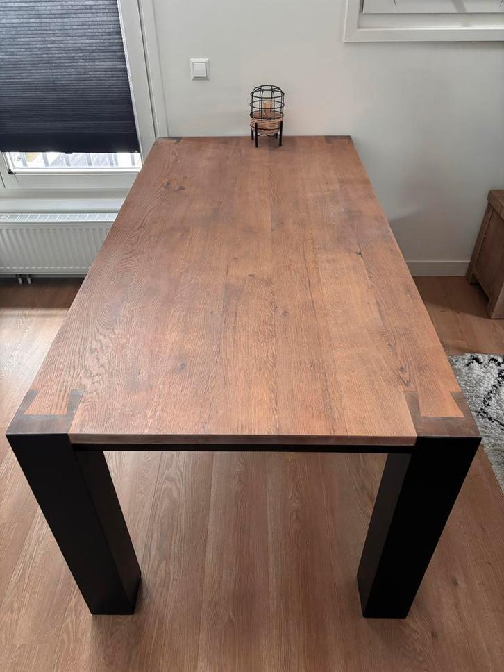 Massief houten eettafel, Huis en Inrichting, Tafels | Eettafels, Gebruikt, 50 tot 100 cm, 150 tot 200 cm, Vier personen, Rechthoekig