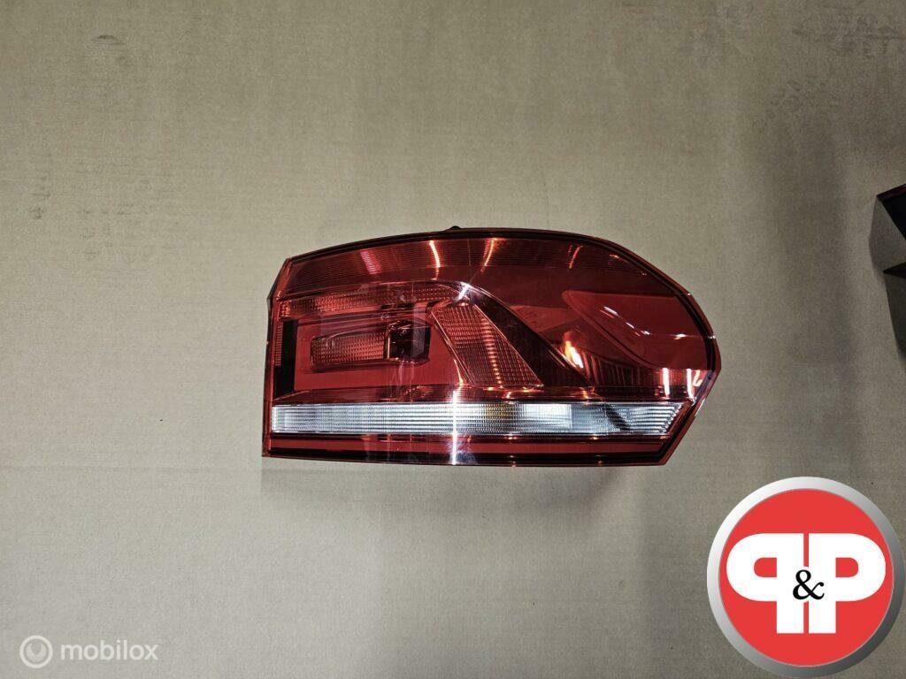 W Touran 5TA Achterlicht Rechts 5TA945096D, Auto-onderdelen, Verlichting