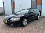 Volvo V70 2.4 140PK 2005 Zwart, Auto's, Voorwielaandrijving, 1800 kg, Zwart, Stationwagon