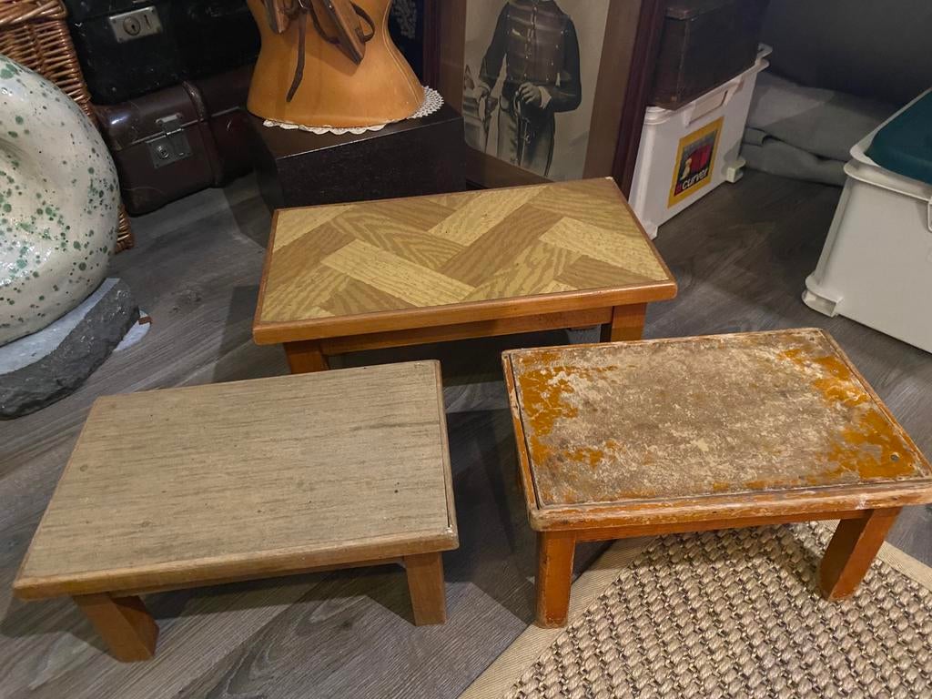 Voetenbankjes vensterbank tafeltjes, Antiek en Kunst, Curiosa en Brocante, Ophalen of Verzenden