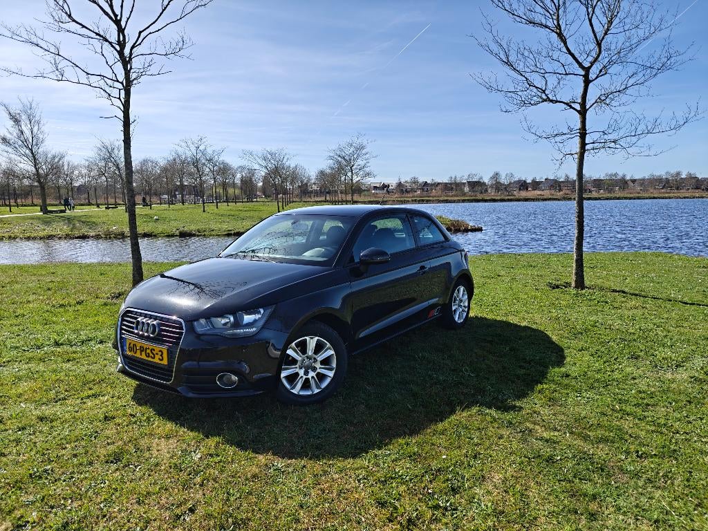 Audi A1 1.2 Tfsi 63KW 01-2011 Zwart - APK tot 02-2027, Voorwielaandrijving, Euro 5, Stof, Zwart