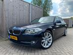 BMW 5-Serie Touring 530XD High Executive/Xenon/PDC/Leder/Apk, Auto's, BMW, Automaat, Achterwielaandrijving, 2993 cc, Blauw