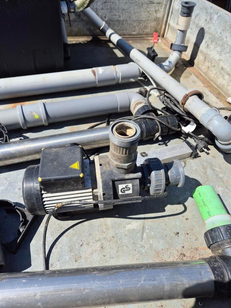 Vijvertoebehoren: uv-lampen, filter, pompen en toebehoren, Ophalen, Gebruikt, Vijverfilter